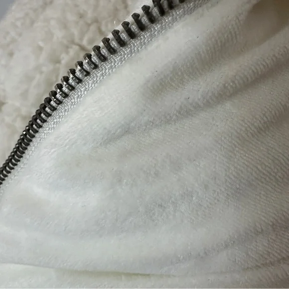 PJ Salvage Santa Fe Sherpa Vest L - Picture 7 of 12